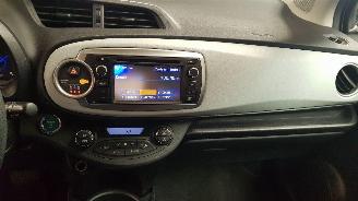 Toyota Yaris 1.5 16V HYBRID AUT  ELEKTRISCH-BENZ 1.497CC 74KW 101PK picture 11