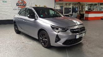 krockskadad bil auto Opel Corsa 1.2 TURBO 12V AUT 4DRS BENZ 1.199CC 96KW 131PK 2023/5