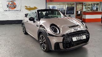Auto incidentate Mini Cooper S 2.0 16V COOPER S CABRIO BENZ  AUT 1.998CC 131KW 178PK 2022/1