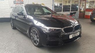 skadebil auto BMW 5-serie 530i XDRIVE 2.0 TWINPOWER TURBO 16V COMBI BENZ 1.998CC 185KW 252PK 4x4 2019/4