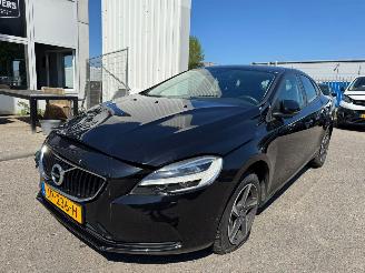 Unfallwagen Volvo V-40 1.5 T2 Momentum Automaat 2016/1