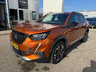 Voiture accidenté Peugeot 2008 1.2 PureTech Allure AUTOMAAT 2023/6