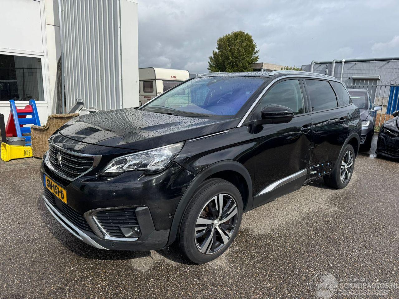Peugeot 5008 1.2 AUTOMAAT PureTech Allure BJ 2017 194.700 KM