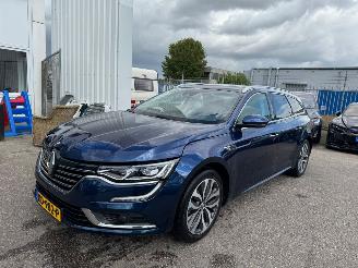 Damaged car Renault Talisman Estate AUTOMAAT 1.6 TCe Intens BJ 2016 143.121 KM 2016/8