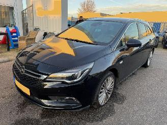 Schadeauto Opel Astra 1.4 TURBO AUTOMAAT Online Edition 2017/9