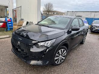 Coche accidentado Peugeot e-208 EV Active 50 kWh 2020/12