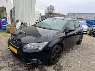 Unfallwagen Seat Leon 1.6 TDI Limited Edition II 2013/12