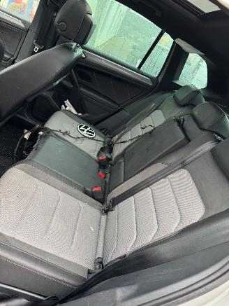 Volkswagen Tiguan 1.5 TSI ACT Highline Business R AUTOMAAT picture 18