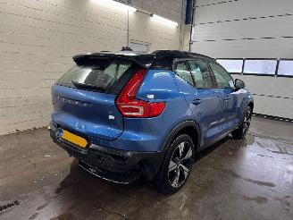 Volvo XC40 Recharge P8 AWD R-Design picture 4