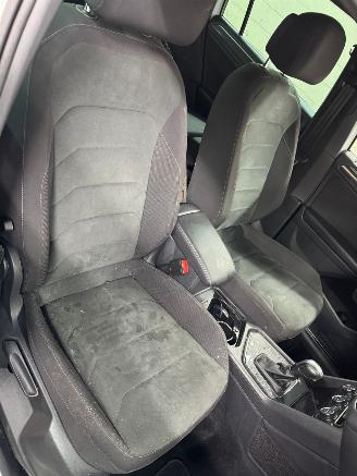 Volkswagen Tiguan 1.5 TSI ACT Highline Business R AUTOMAAT picture 14