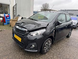 Vaurioauto  passenger cars Peugeot 108 1.0 e-VTi Active BJ 2021 97.570 KM 2021/5