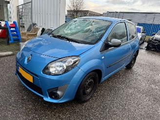skadebil auto Renault Twingo 1.2-16V Collection BJ 2011 125.698 KM 2011/11
