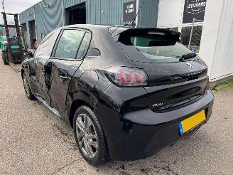 Peugeot 208 1.2 PureTech Active Pack picture 3