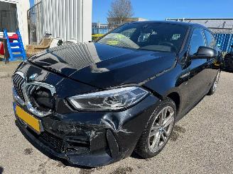 uszkodzony samochody osobowe BMW 1-serie 118i AUTOMAAT High Executive 2021/8