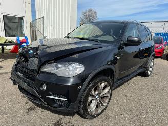 damaged passenger cars BMW X5 xDrive35i AUTOMAAT High Executive 2012/4