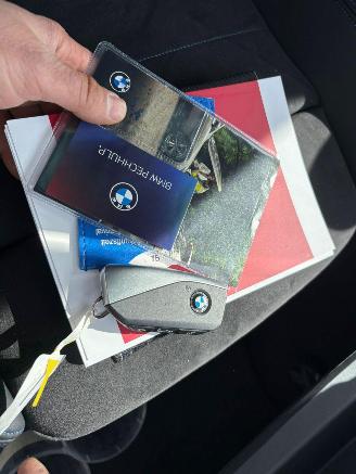 BMW iX2 eDrive20 M-SPORT  67 kWh bj 2025 picture 32