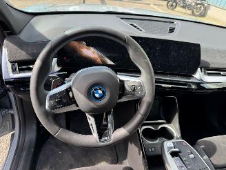 BMW iX2 eDrive20 M-SPORT  67 kWh bj 2025 picture 21