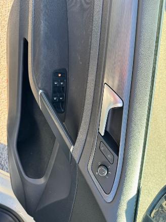 Volkswagen e-Golf e-Golf picture 16