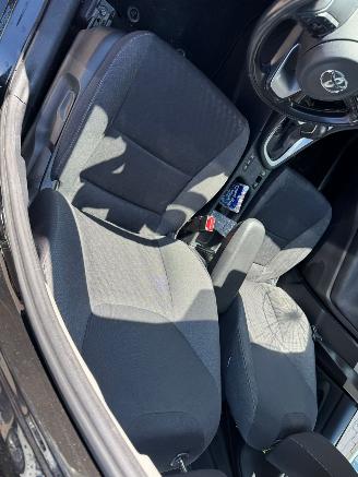 Toyota Yaris 1.5 Hybrid Dynamic picture 16