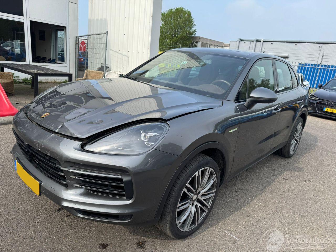 Porsche Cayenne 3.0 AUTOMAAT E-Hybrid