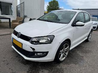 Vaurioauto  passenger cars Volkswagen Polo 1.2 TDI BlueMotion 2013/10