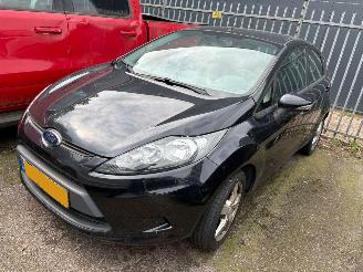 Vaurioauto  passenger cars Ford Fiesta 1.25 Limited 2011/1
