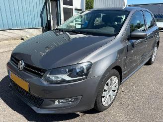 Coche accidentado Volkswagen Polo 1.2 TSI Highline 2013/2
