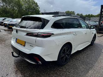 uszkodzony samochody osobowe Peugeot 308 SW 1.6 AUTOMAAT  HYbrid 180 GT Pack Business 2022/11