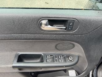 Volkswagen Golf plus 1.6 TDI Highline picture 17