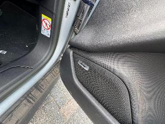 Porsche Taycan Performance 84 kWh 280 KW 381 PK picture 12