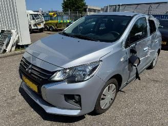 Damaged car Mitsubishi Space-star 1.0 Cool+ 2020/11