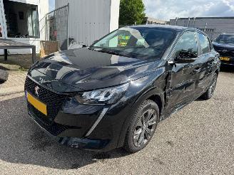 Schadeauto Peugeot e-208 EV Active Pack 50 kWh 2023/7