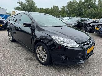Coche accidentado Ford Focus 1.6 EcoBoost Titanium 2011/12