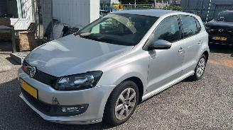 uszkodzony samochody osobowe Volkswagen Polo 1.2. TDI Bluemotion 2013/12