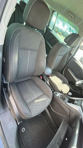 Opel Zafira 1.6 CDTI BJ 2018 ! picture 17