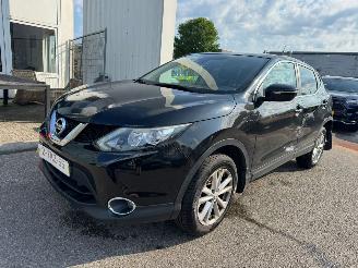 Schadeauto Nissan Qashqai 1.2 Connect Edition 2014/3