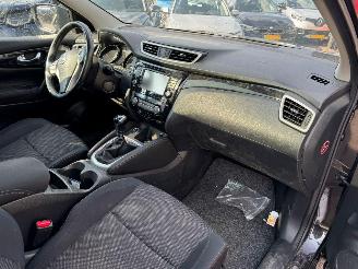 Nissan Qashqai 1.2 Connect Edition picture 12