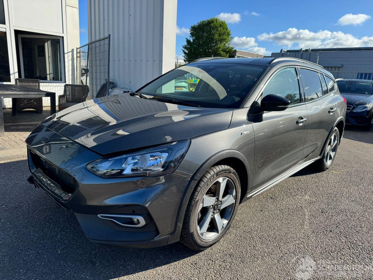Ford Focus Wagon 1.0 AUTOMAAT EcoBoost Titanium Business