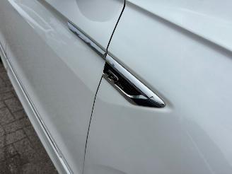 Volkswagen Tiguan 1.5 AUTOMAAT TSI ACT Highline Business R picture 9