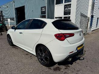 Alfa Romeo Giulietta 2.0 JTDm Distinctive picture 4