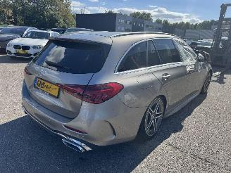 Schadeauto Mercedes C-klasse 300 e AMG LINE 2023/3