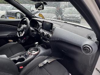 Nissan Juke 1.0 AUTOMAAT DIG-T Tekna picture 17