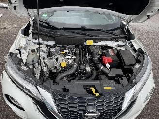 Nissan Juke 1.0 AUTOMAAT DIG-T Tekna picture 13