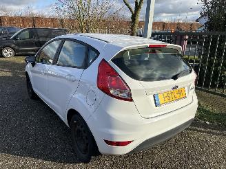skadebil auto Ford Fiesta 1.0 STYLE 2013/12