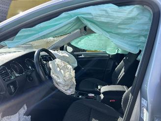 Volkswagen Golf 1.0 TSI TRENDLINE picture 6