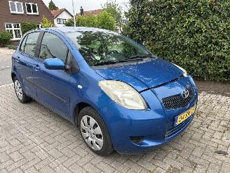 Coche accidentado Toyota Yaris 1.3 VVTI SOL 2006/3