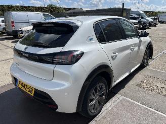 damaged passenger cars Peugeot e-208 EV ALLURE PACK 50 KWH 2022/6