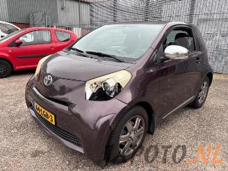 Toyota iQ iQ, Hatchback 3-drs, 2009 / 2015 1.0 12V VVT-i picture 1