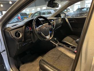 Toyota Auris 1.8 Hybrid NAP! picture 14