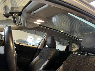 Toyota Auris 1.8 Hybrid NAP! picture 17